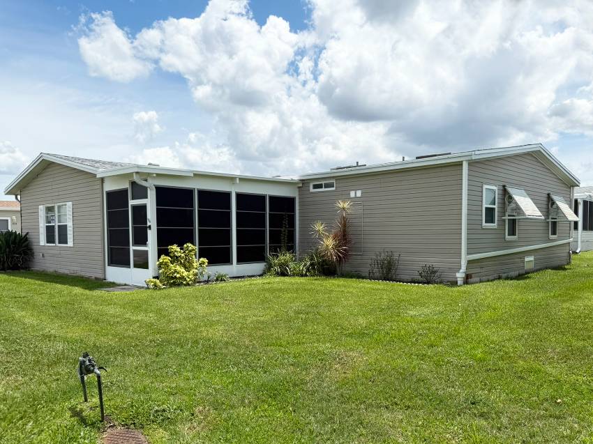 110 Jacaranda Terrace a Parrish, FL Mobile or Manufactured Home for Sale
